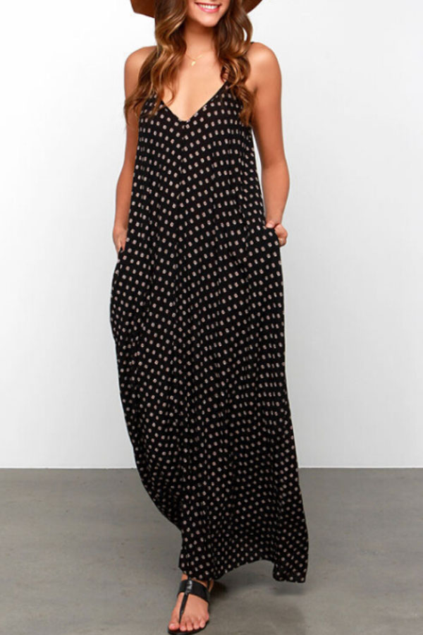 Loose Black Maxi Dress with polka dots and pockets