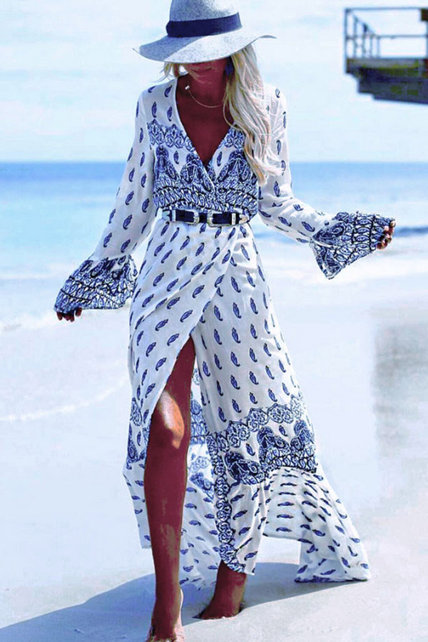 Boho Long Sleeve White Maxi Dress #boho #bohemian #bohodress #bohemiandress #bohooutfit #bohemianoutfit