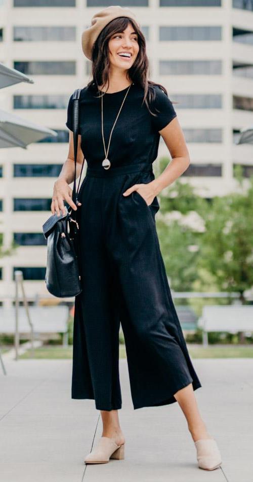 I love this type of Jumpsuits, chic and extra comfy.