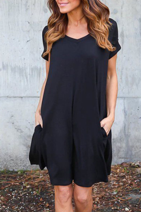 Loose Flared Black Dress with pockets