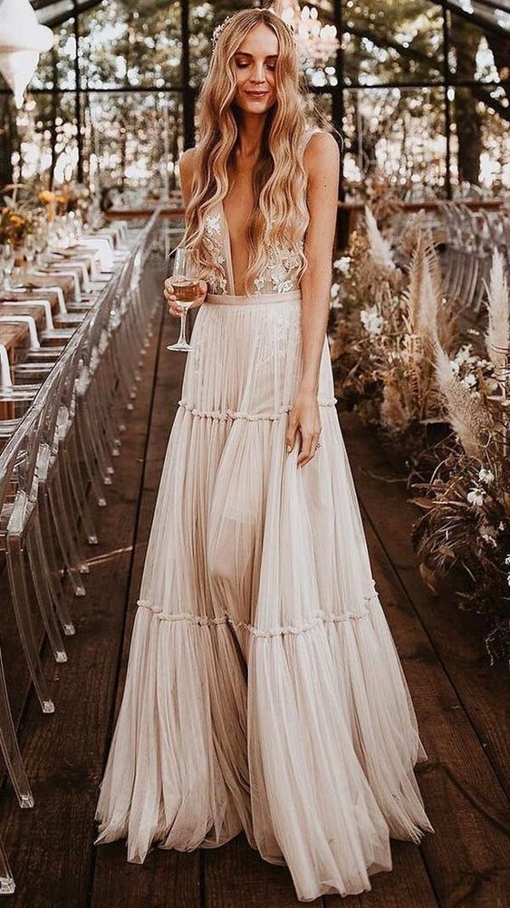 Gorgeous boho wedding dress in pale peach color - diferent wedding dress #bohoweddingdress #diferentweddingdress #bohobride #bohowedding #bohobridaldress