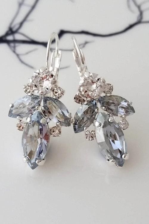 Petite, Classic, delicate and elegant, these lovely earrings will add the glamour to complete your look for your big day.