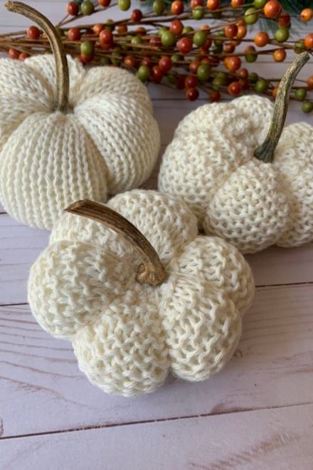 knitted pumpkins