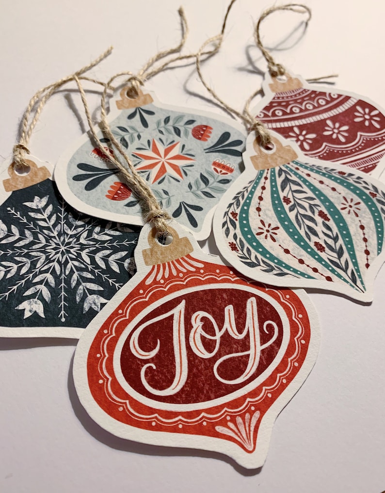 Vintage Christmas bauble gift tags