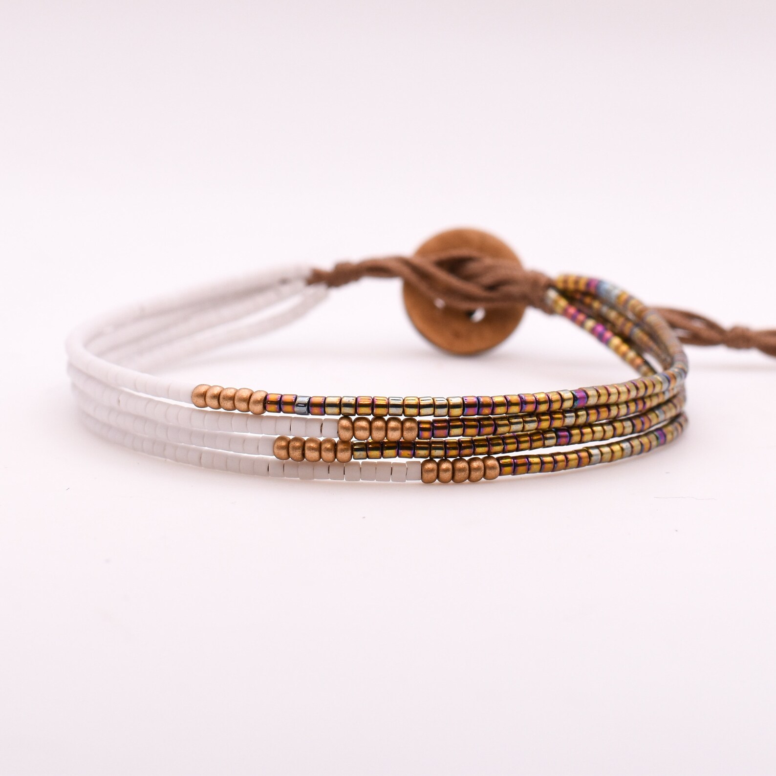 Glass and Metallic Beads Bracelet